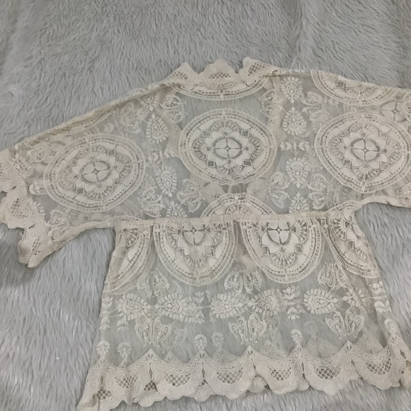 Jens pirate booty women’s cream floral lace boho top size small - Picture 11 of 11